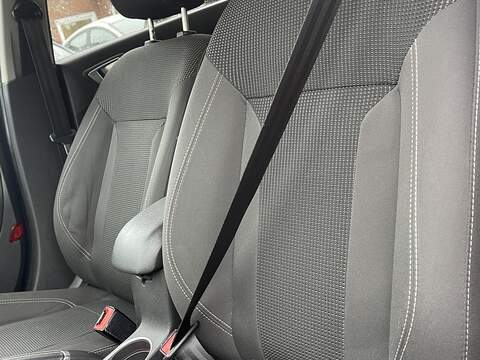 Ford Fiesta 1.0T EcoBoost Titanium Hatchback 5dr Petrol Powershift Euro 6 (100 ps) - U2314