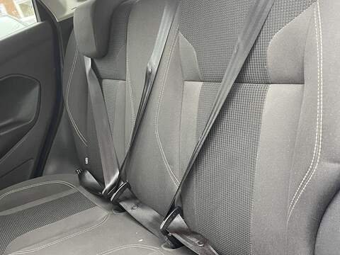 Ford Fiesta 1.0T EcoBoost Titanium Hatchback 5dr Petrol Powershift Euro 6 (100 ps) - U2314