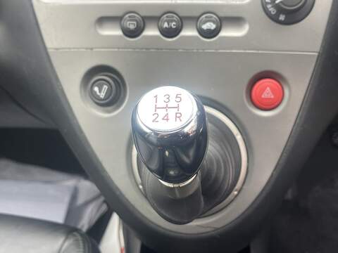 Honda Civic 1.6 i-VTEC SE Executive Hatchback 5dr Petrol Manual (157 g/km, 108 bhp) - U2315