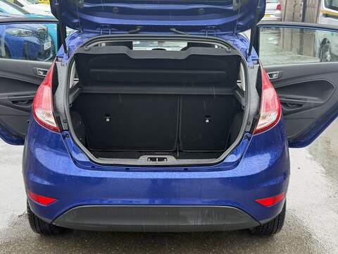 Ford Fiesta 1.0T EcoBoost Zetec Hatchback 5dr Petrol Powershift Euro 5 (100 ps) - U2317
