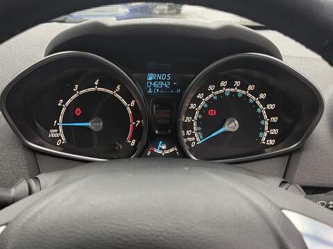 Ford Fiesta 1.0T EcoBoost Zetec Hatchback 5dr Petrol Powershift Euro 5 (100 ps) - U2317