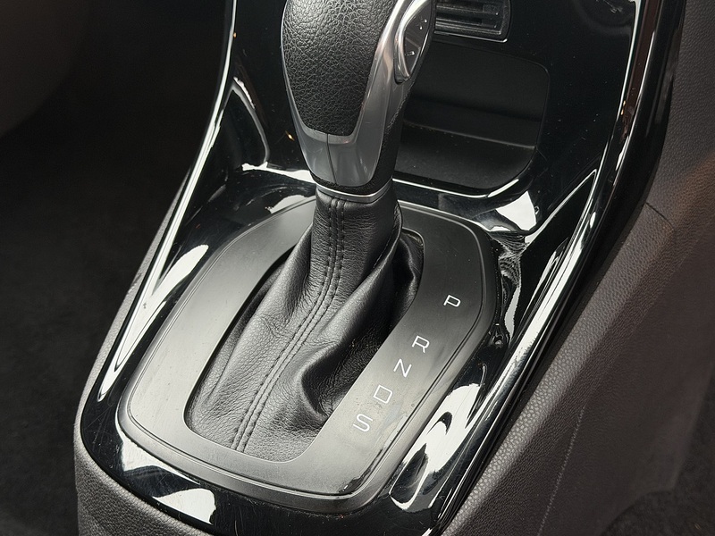 Ford Fiesta 1.0T EcoBoost Zetec Hatchback 5dr Petrol Powershift Euro 5 (100 ps) - U2317