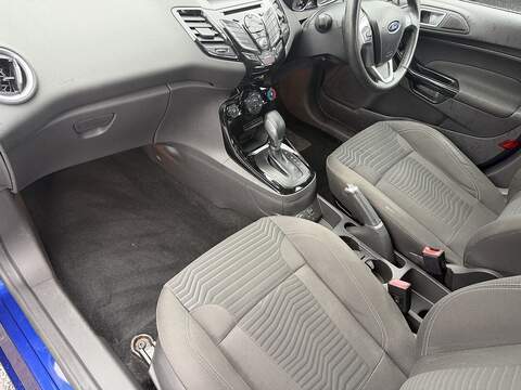 Ford Fiesta 1.0T EcoBoost Zetec Hatchback 5dr Petrol Powershift Euro 5 (100 ps) - U2317