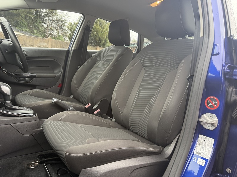 Ford Fiesta 1.0T EcoBoost Zetec Hatchback 5dr Petrol Powershift Euro 5 (100 ps) - U2317