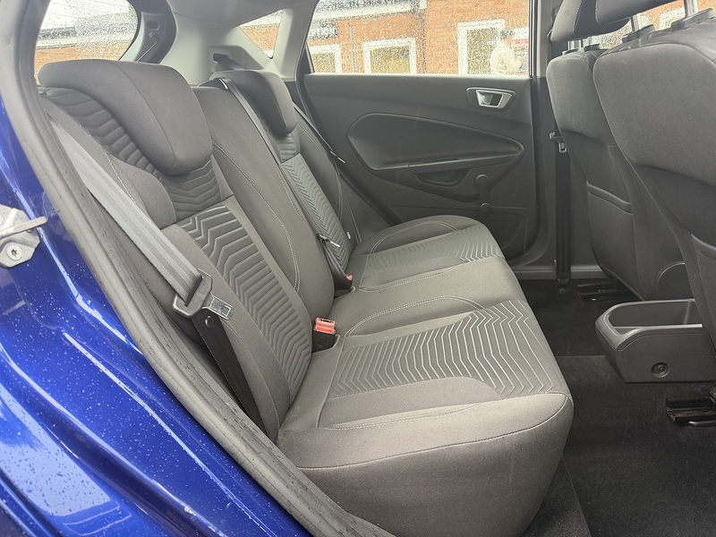 Ford Fiesta 1.0T EcoBoost Zetec Hatchback 5dr Petrol Powershift Euro 5 (100 ps) - U2317
