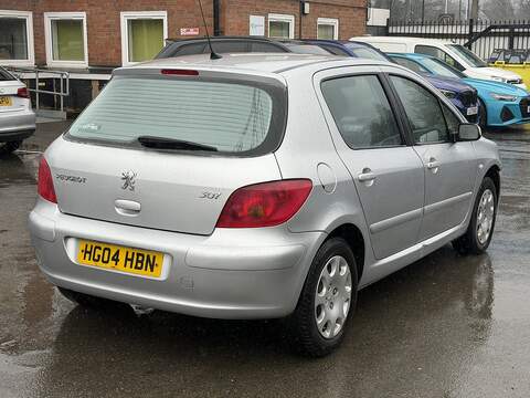 Peugeot 307 1.4 16v Envy Hatchback 5dr Petrol Manual (155 g/km, 90 bhp) - U2318