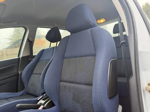 Peugeot 307 1.4 16v Envy Hatchback 5dr Petrol Manual (155 g/km, 90 bhp) - U2318