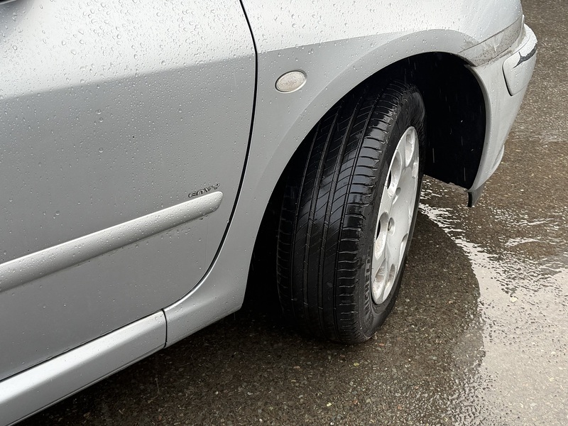 Peugeot 307 1.4 16v Envy Hatchback 5dr Petrol Manual (155 g/km, 90 bhp) - U2318