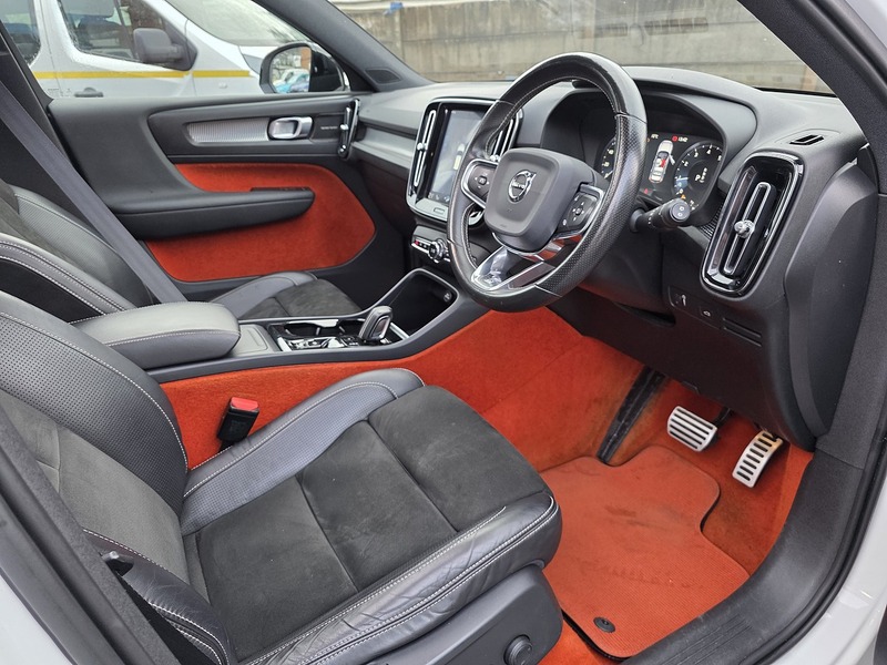 Volvo XC40 2.0 T5 First Edition SUV 5dr Petrol Auto AWD Euro 6 (s/s) (247 ps) - U2322