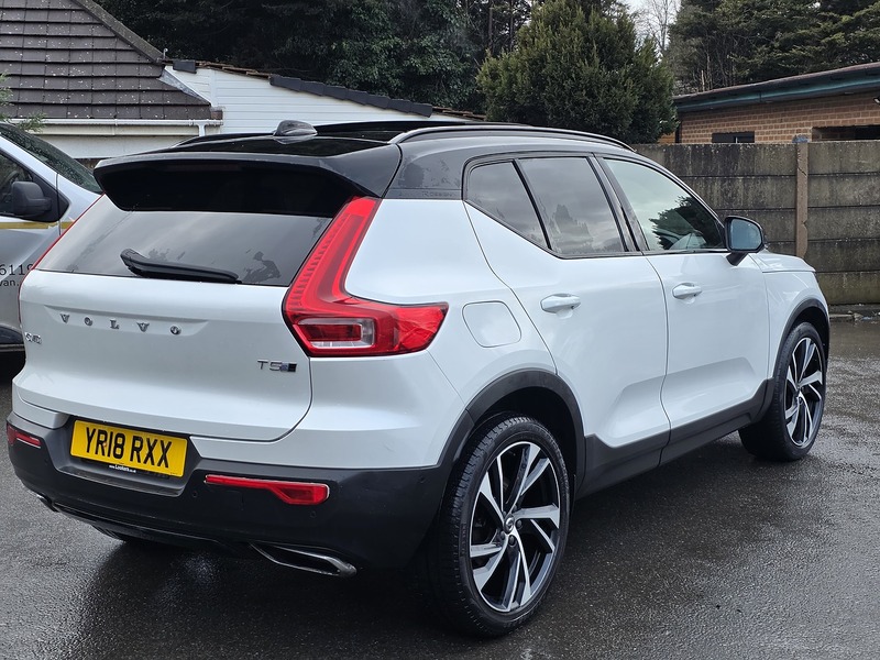 Volvo XC40 2.0 T5 First Edition SUV 5dr Petrol Auto AWD Euro 6 (s/s) (247 ps) - U2322
