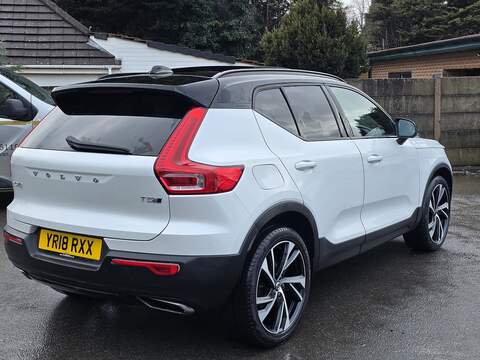 Volvo XC40 2.0 T5 First Edition SUV 5dr Petrol Auto AWD Euro 6 (s/s) (247 ps) - U2322