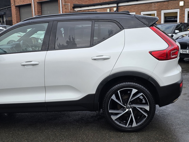 Volvo XC40 2.0 T5 First Edition SUV 5dr Petrol Auto AWD Euro 6 (s/s) (247 ps) - U2322