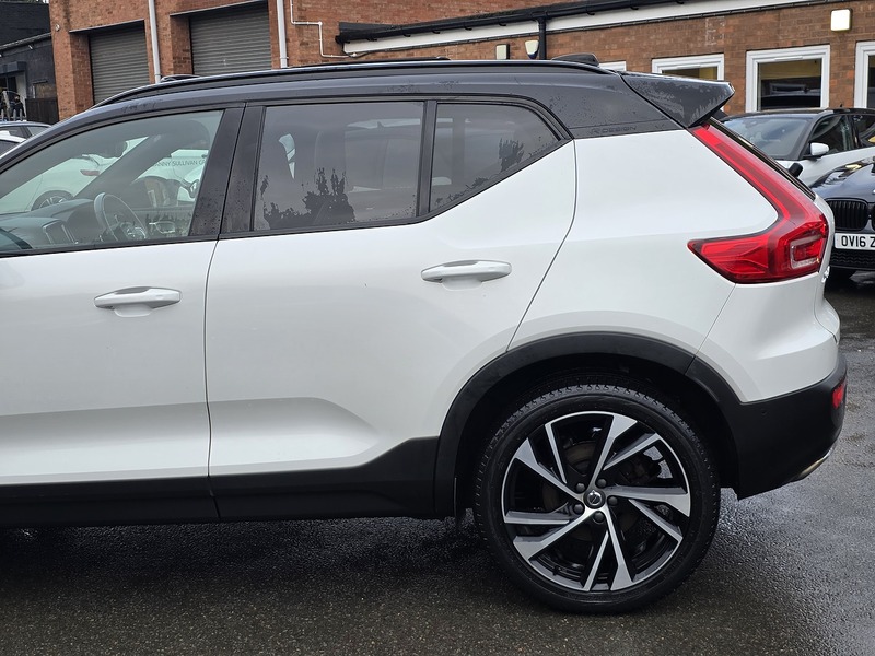 Volvo XC40 2.0 T5 First Edition SUV 5dr Petrol Auto AWD Euro 6 (s/s) (247 ps) - U2322