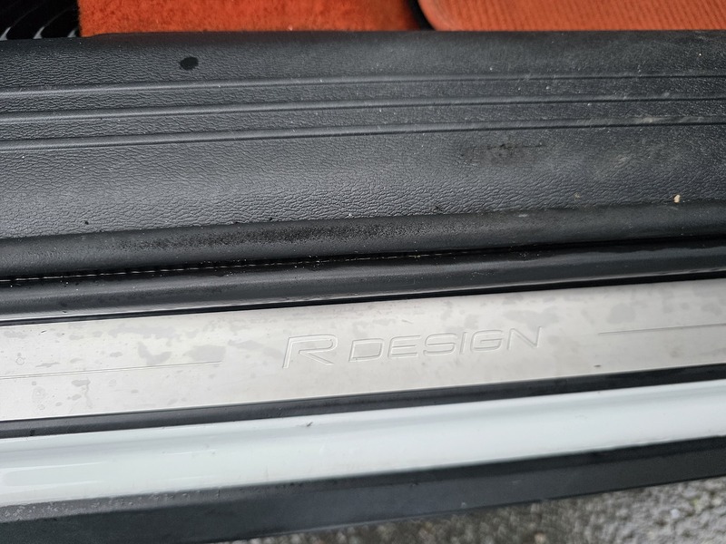 Volvo XC40 2.0 T5 First Edition SUV 5dr Petrol Auto AWD Euro 6 (s/s) (247 ps) - U2322