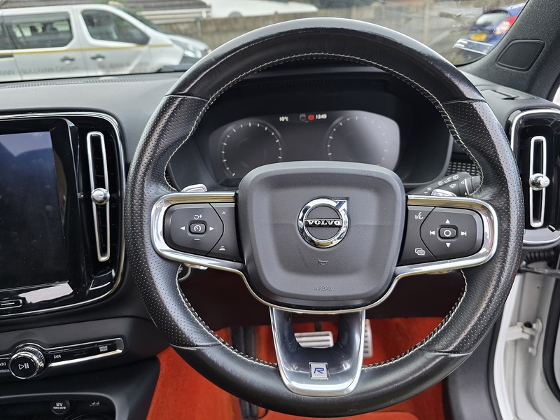 Volvo XC40 2.0 T5 First Edition SUV 5dr Petrol Auto AWD Euro 6 (s/s) (247 ps) - U2322