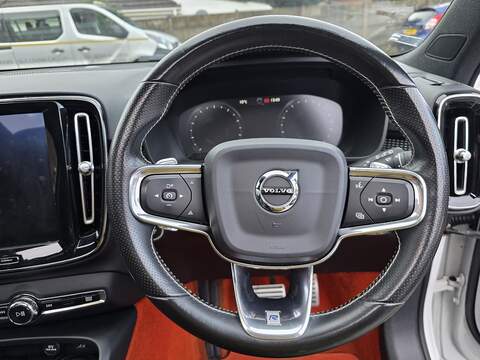 Volvo XC40 2.0 T5 First Edition SUV 5dr Petrol Auto AWD Euro 6 (s/s) (247 ps) - U2322