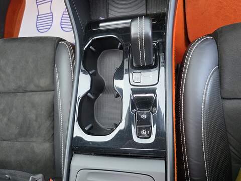 Volvo XC40 2.0 T5 First Edition SUV 5dr Petrol Auto AWD Euro 6 (s/s) (247 ps) - U2322