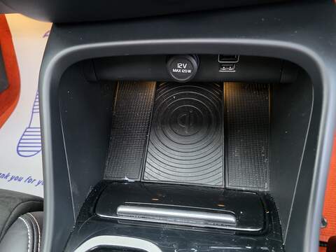 Volvo XC40 2.0 T5 First Edition SUV 5dr Petrol Auto AWD Euro 6 (s/s) (247 ps) - U2322