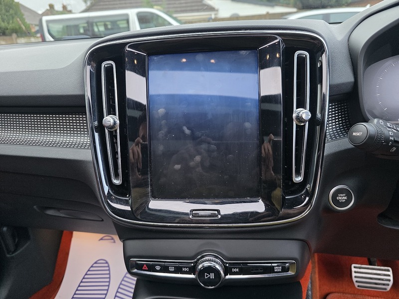 Volvo XC40 2.0 T5 First Edition SUV 5dr Petrol Auto AWD Euro 6 (s/s) (247 ps) - U2322