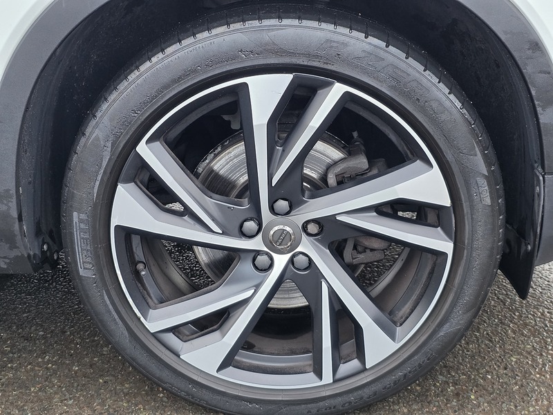 Volvo XC40 2.0 T5 First Edition SUV 5dr Petrol Auto AWD Euro 6 (s/s) (247 ps) - U2322