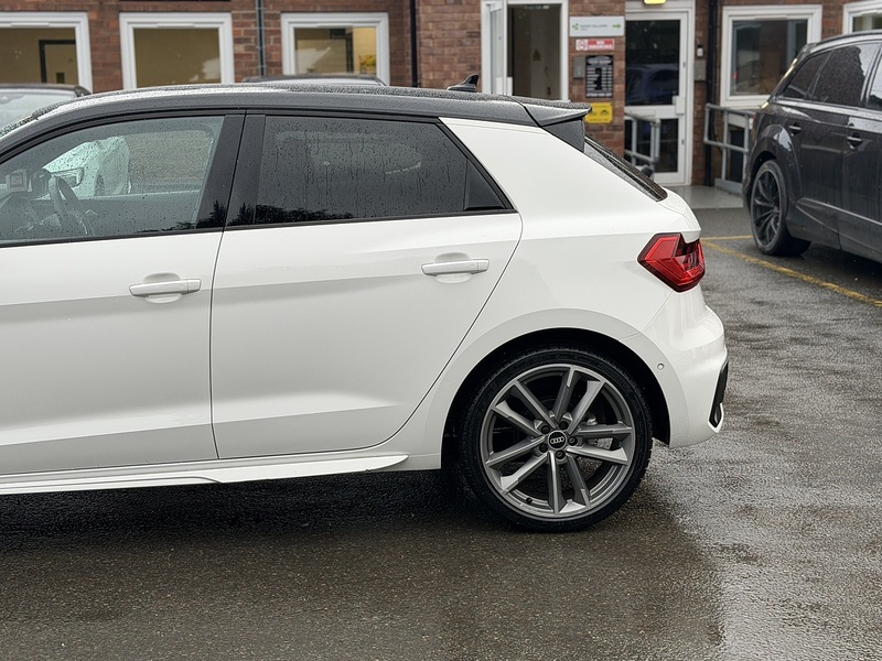 Audi A1 1.0 TFSI 30 Vorsprung Sportback 5dr Petrol S Tronic Euro 6 (s/s) (110 ps) - U2323