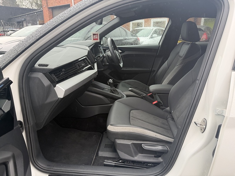 Audi A1 1.0 TFSI 30 Vorsprung Sportback 5dr Petrol S Tronic Euro 6 (s/s) (110 ps) - U2323