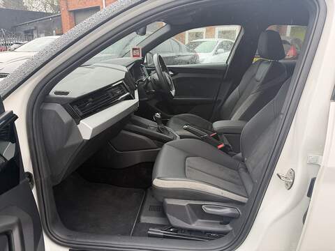 Audi A1 1.0 TFSI 30 Vorsprung Sportback 5dr Petrol S Tronic Euro 6 (s/s) (110 ps) - U2323