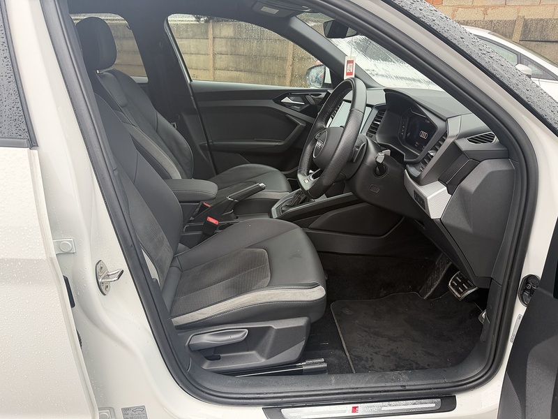 Audi A1 1.0 TFSI 30 Vorsprung Sportback 5dr Petrol S Tronic Euro 6 (s/s) (110 ps) - U2323