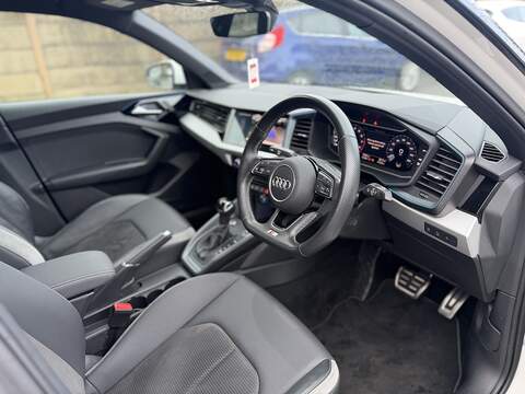 Audi A1 1.0 TFSI 30 Vorsprung Sportback 5dr Petrol S Tronic Euro 6 (s/s) (110 ps) - U2323