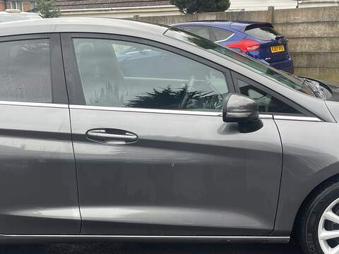 Ford Fiesta 1.0T EcoBoost Titanium Hatchback 5dr Petrol Auto Euro 6 (s/s) (100 ps) - U2324