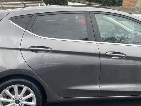 Ford Fiesta 1.0T EcoBoost Titanium Hatchback 5dr Petrol Auto Euro 6 (s/s) (100 ps) - U2324