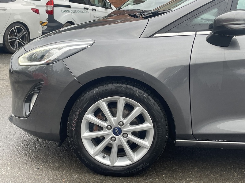 Ford Fiesta 1.0T EcoBoost Titanium Hatchback 5dr Petrol Auto Euro 6 (s/s) (100 ps) - U2324