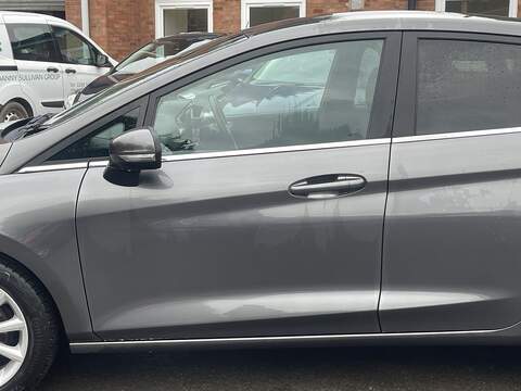 Ford Fiesta 1.0T EcoBoost Titanium Hatchback 5dr Petrol Auto Euro 6 (s/s) (100 ps) - U2324