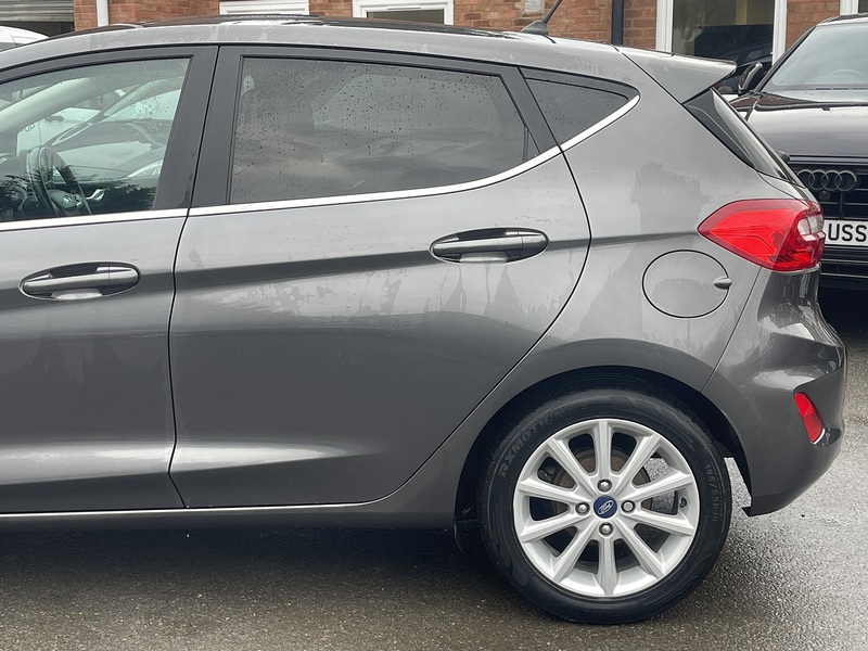 Ford Fiesta 1.0T EcoBoost Titanium Hatchback 5dr Petrol Auto Euro 6 (s/s) (100 ps) - U2324
