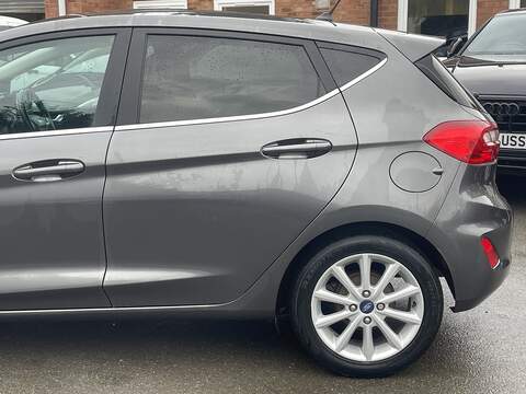 Ford Fiesta 1.0T EcoBoost Titanium Hatchback 5dr Petrol Auto Euro 6 (s/s) (100 ps) - U2324
