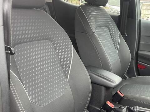 Ford Fiesta 1.0T EcoBoost Titanium Hatchback 5dr Petrol Auto Euro 6 (s/s) (100 ps) - U2324