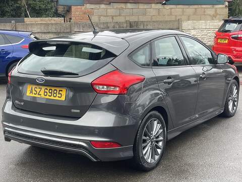 Ford Focus 1.0T EcoBoost ST-Line Hatchback 5dr Petrol Auto Euro 6 (s/s) (125 ps) - U2325