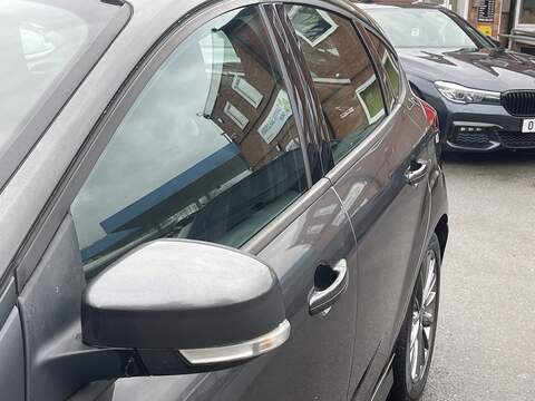 Ford Focus 1.0T EcoBoost ST-Line Hatchback 5dr Petrol Auto Euro 6 (s/s) (125 ps) - U2325