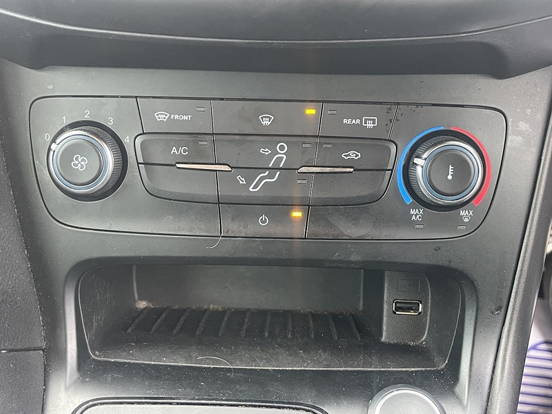 Ford Focus 1.0T EcoBoost ST-Line Hatchback 5dr Petrol Auto Euro 6 (s/s) (125 ps) - U2325