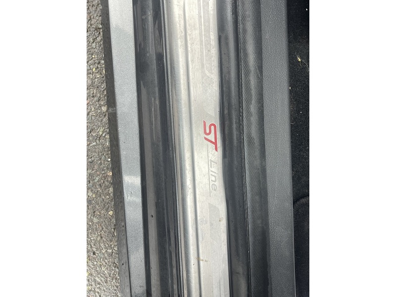 Ford Focus 1.0T EcoBoost ST-Line Hatchback 5dr Petrol Auto Euro 6 (s/s) (125 ps) - U2325