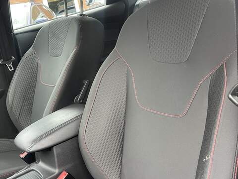 Ford Focus 1.0T EcoBoost ST-Line Hatchback 5dr Petrol Auto Euro 6 (s/s) (125 ps) - U2325