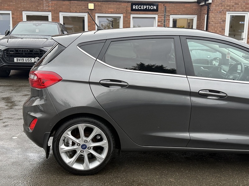 Ford Fiesta 1.0T EcoBoost Titanium Hatchback 5dr Petrol Auto Euro 6 (s/s) (100 ps) - U2329