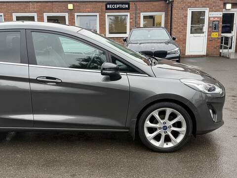 Ford Fiesta 1.0T EcoBoost Titanium Hatchback 5dr Petrol Auto Euro 6 (s/s) (100 ps) - U2329