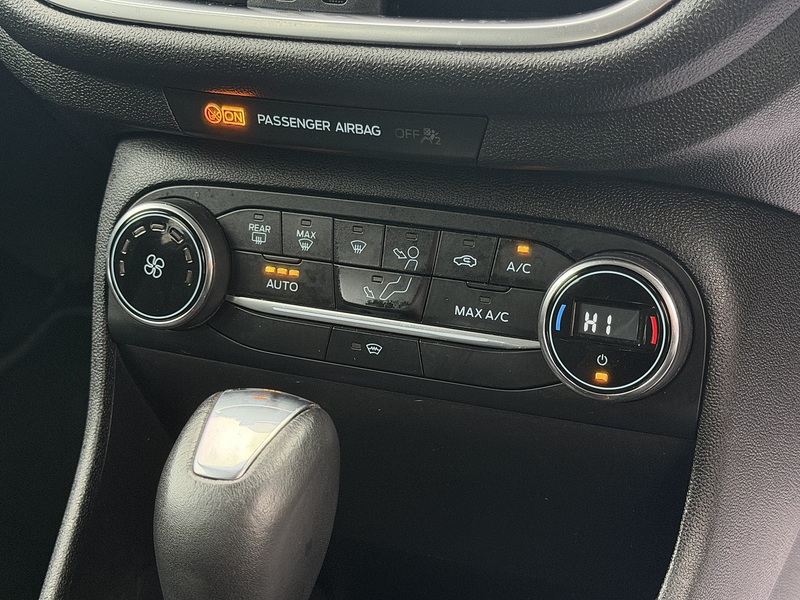 Ford Fiesta 1.0T EcoBoost Titanium Hatchback 5dr Petrol Auto Euro 6 (s/s) (100 ps) - U2329