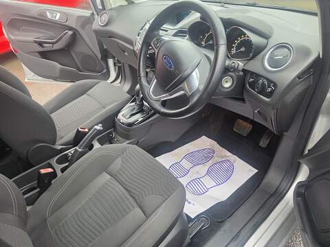 Ford Fiesta 1.0T EcoBoost Zetec Hatchback 5dr Petrol Powershift Euro 5 (100 ps) - U2330