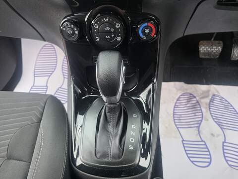 Ford Fiesta 1.0T EcoBoost Zetec Hatchback 5dr Petrol Powershift Euro 5 (100 ps) - U2330