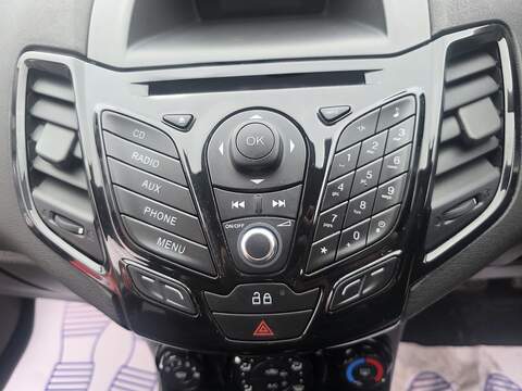 Ford Fiesta 1.0T EcoBoost Zetec Hatchback 5dr Petrol Powershift Euro 5 (100 ps) - U2330