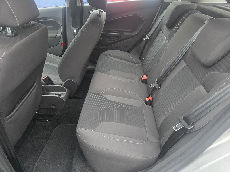 Ford Fiesta 1.0T EcoBoost Zetec Hatchback 5dr Petrol Powershift Euro 5 (100 ps) - U2330