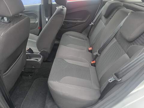 Ford Fiesta 1.0T EcoBoost Zetec Hatchback 5dr Petrol Powershift Euro 5 (100 ps) - U2330