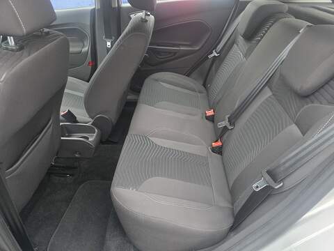 Ford Fiesta 1.0T EcoBoost Zetec Hatchback 5dr Petrol Powershift Euro 5 (100 ps) - U2330